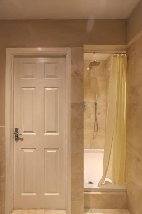 Green Park Central Bath Exterior photo